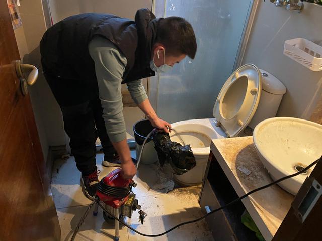 青冈马桶疏通-疏通下水道