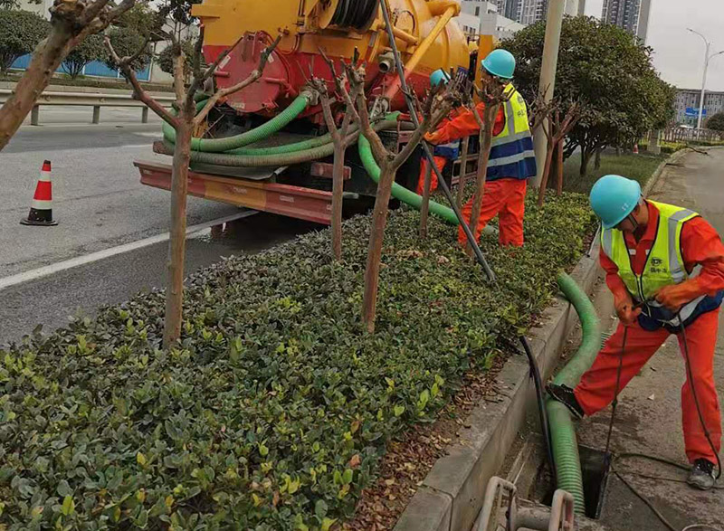 青冈市政管道清淤
